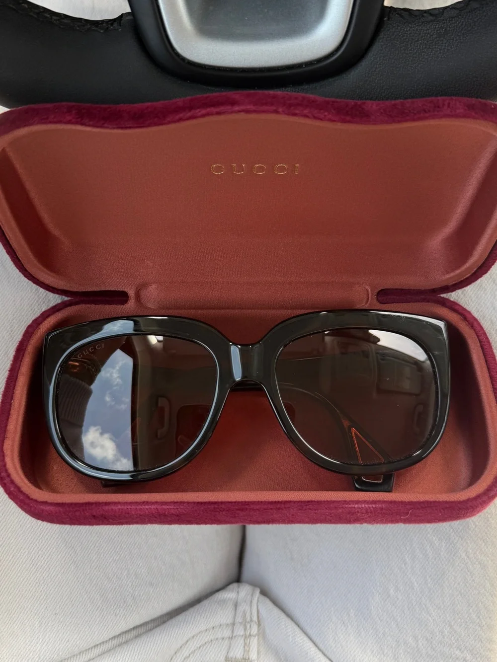 Gucci Black Women's Oversized Sunglasses